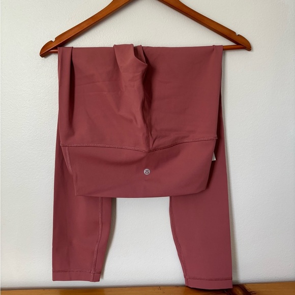 lululemon athletica Pants - Lululemon wunder under leggings